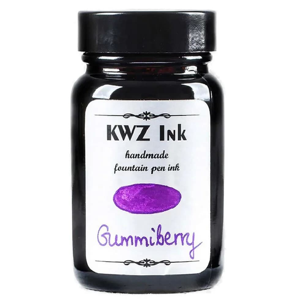 A bottle of KWZ Standard 4500 Gummiberry.